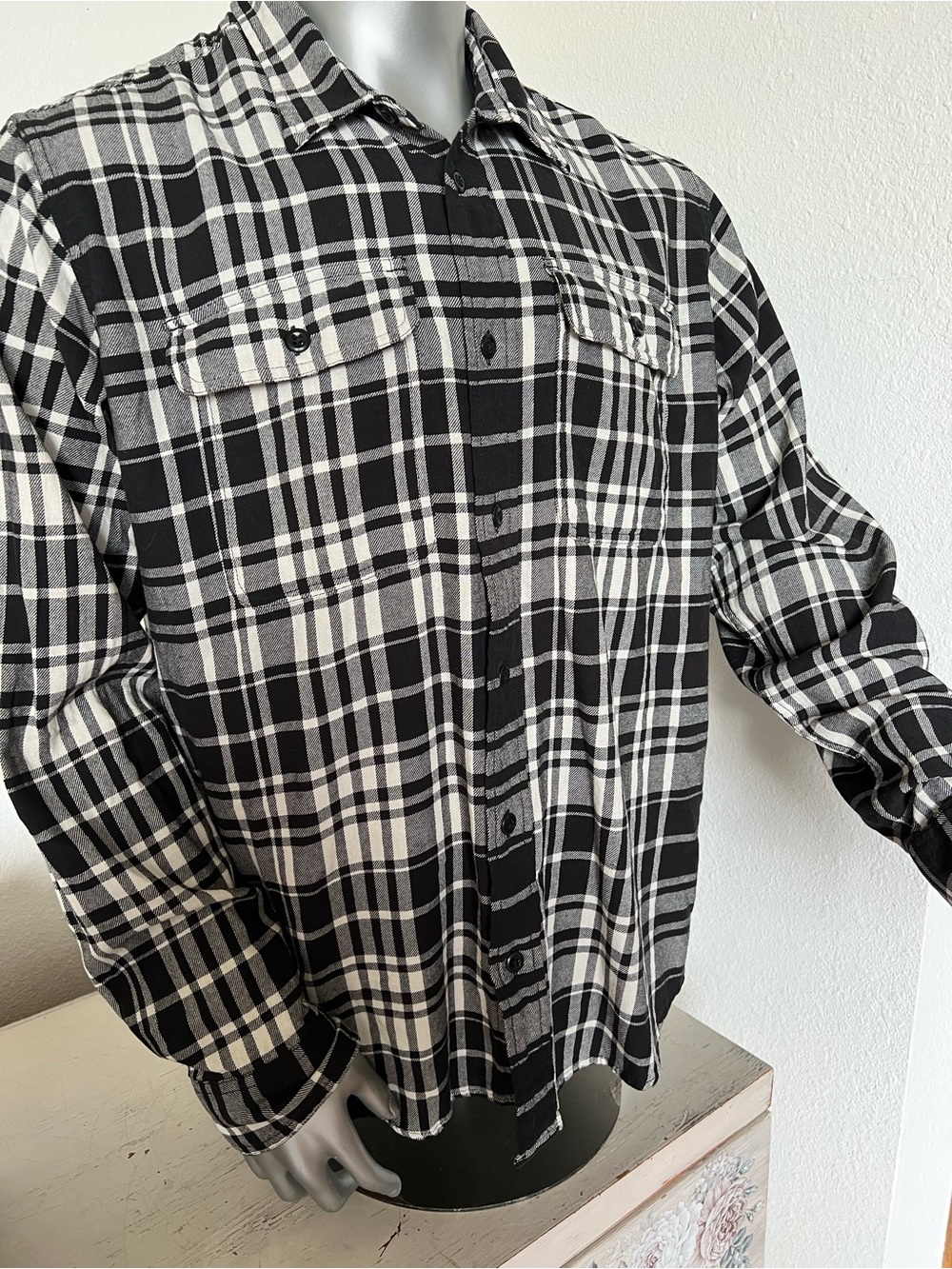 Filson Flannel shirt black cream plaid sz XL